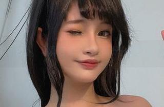 当Azami化身女仆，写真合集带你领略什么叫性感与甜美交融。