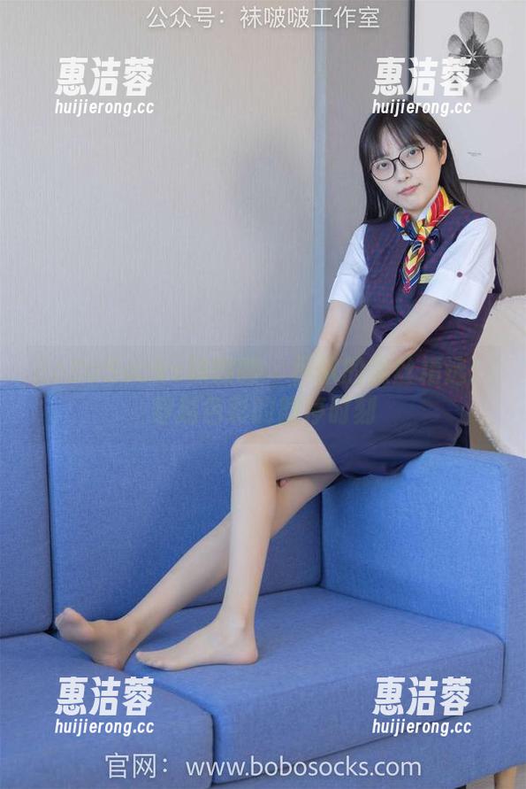 BoBoSocks袜啵啵 - 枫枫的黑丝精选：穿越色彩的截停时刻