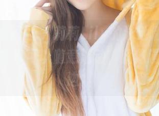 IMiss爱蜜社 – 莉莉Lily的泳池清新画卷，原图合集可以随意滑动，就像漫步在水边。