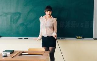 高清泳衣大比拼：Mozzi(모찌)的连体泳装vs普通泳衣，谁胜出？