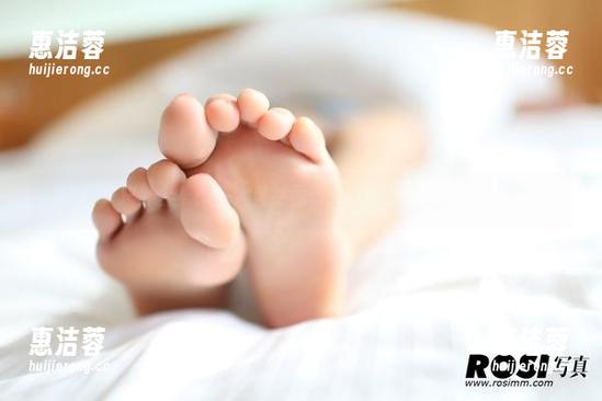 ROSI户外合集：在大自然面前，连模特都想仰望星空！