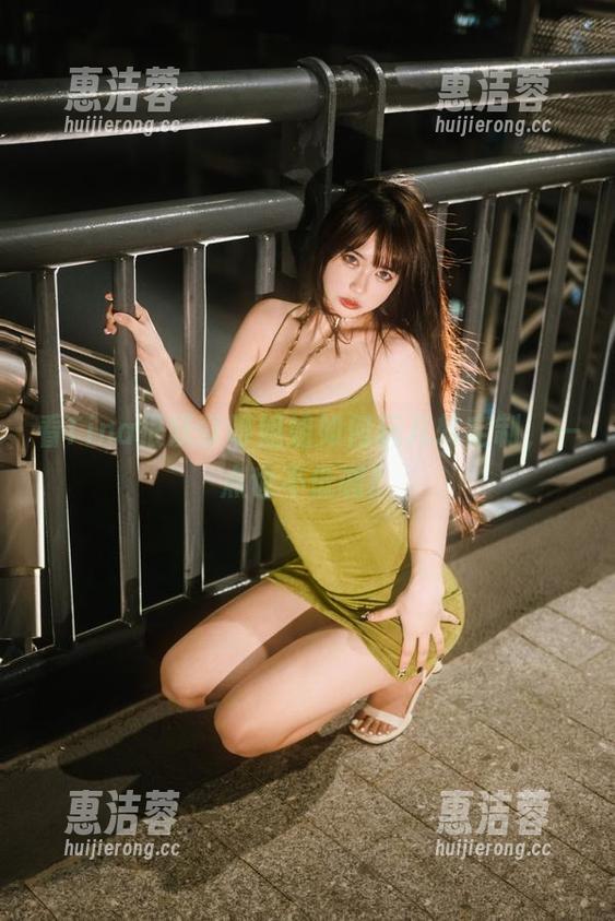 看Tina很妖孽呀姐姐如何玩儿转定制，一点也不低调！