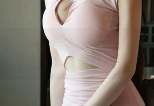 UGirls尤果网 – 芊小童在图库里又变身女神，怎么总是打动我？