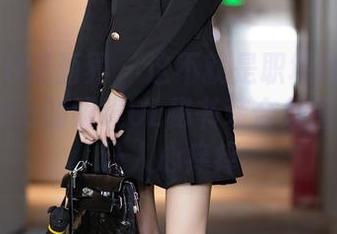 XIAOYU语画界 – 这不就是职场理想？允儿Claire的眼镜OL秘书装合集图片看了让人心痒痒