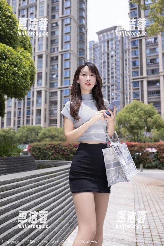 Xiuren秀人网 - 看laura阿姣的新高跟鞋写真集，谁能想到，穿着高跟鞋走路竟然是这么一回事——更新滴水不漏！