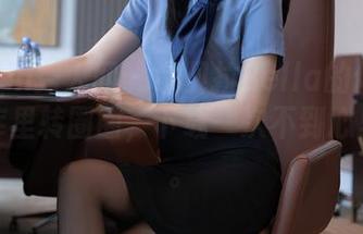Xiuren秀人网 – 佘贝拉Bella的体操服在图库里转圈圈，下载一次不到心里痒痒。