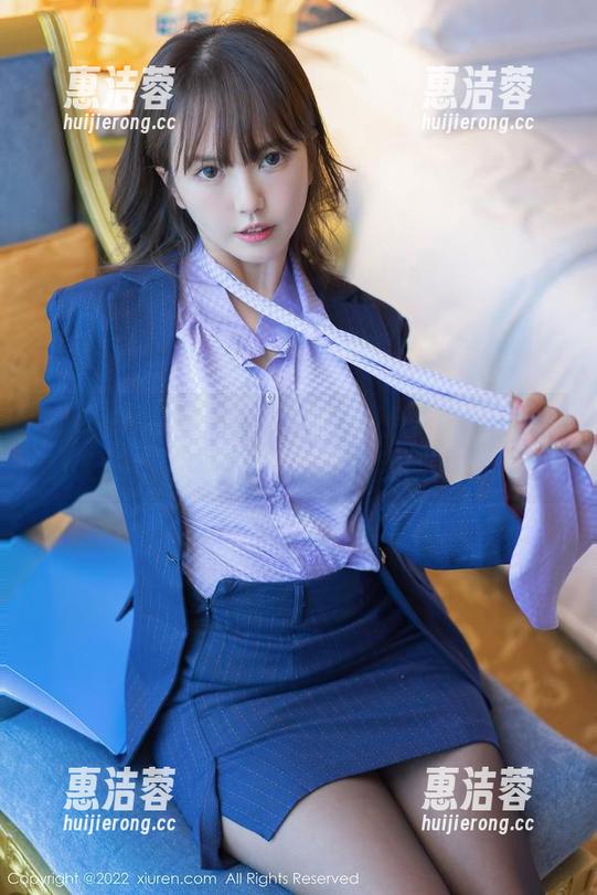 Xiuren秀人网-心妍小公主 Xiuren秀人网 - 学妹美图合集:心妍小公主这次带上了她的最佳代言人!