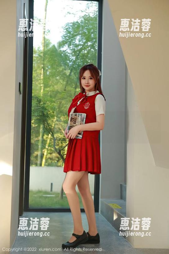 Xiuren秀人网 - 天使翩翩：李七喜私房图包，意犹未尽的美好在等你。