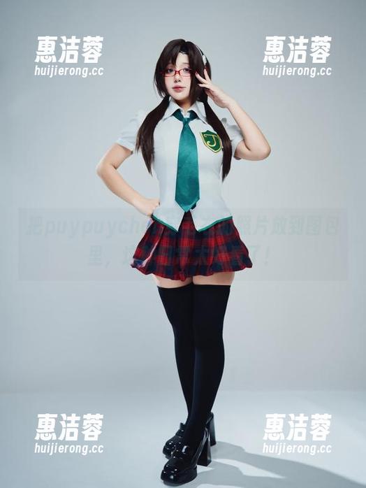 把puypuychen穿毛衣的照片放到图包里，这种日常太好看了！
