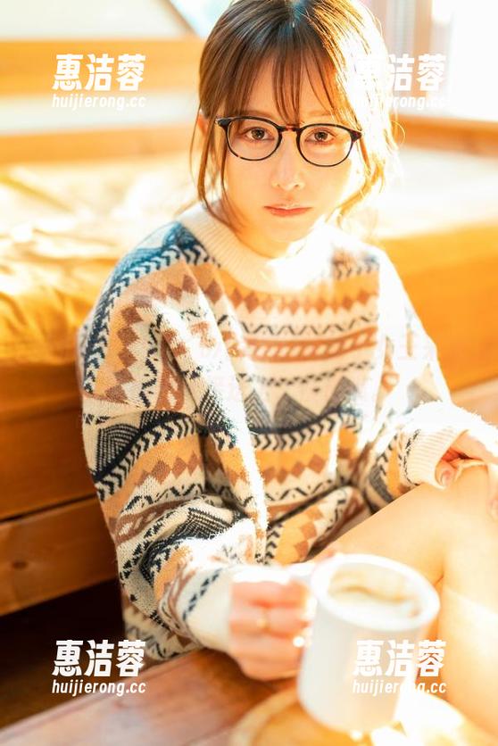 私拍记录，いくみ(育美)版的小女王来啦，原图直接送上，慢慢瞧。