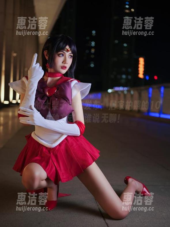 一米八的大梨子新作发布：居家拍照的100种方式，谁说无聊！