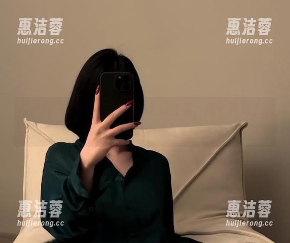 微密圈 - 保守的二舅妈的无尽性感，图中竟藏了那么多小心思！