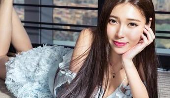 克拉女神 – 撒谎了，YOYO的合集根本不在云层上，这种高度她真的是想让我仰望啊。