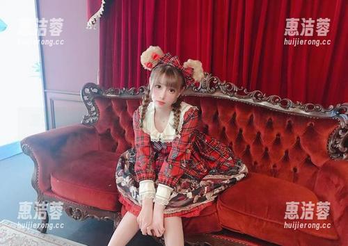 凛子酱的睡衣合集——看她的睡姿打败了一切街拍风格！
