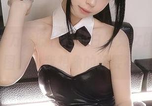 哈哈！十万珍吱伏特的白丝兔女郎COS，图集比我想象的还要有趣