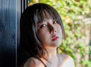 咔喵KANEKO的写真集：看修女也可以这么撩