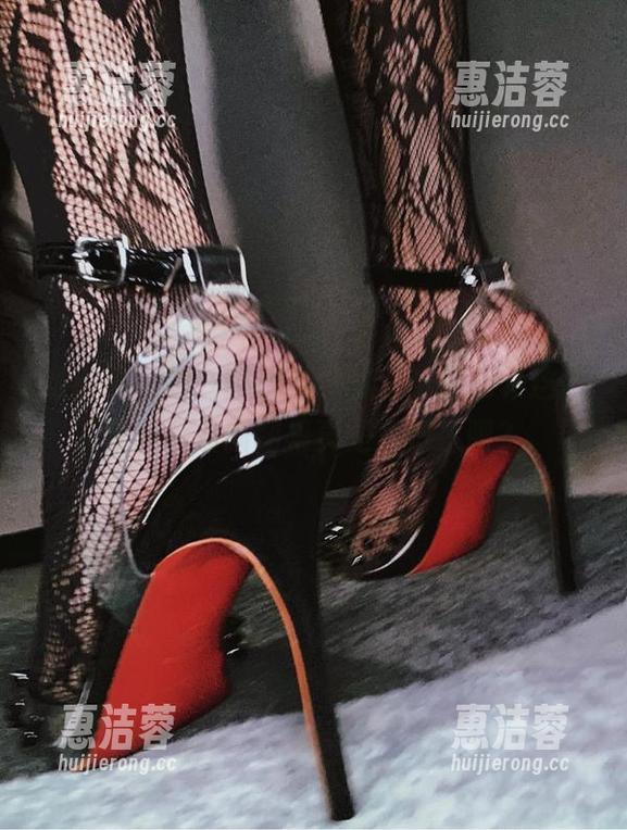 微密圈 - 每一件都想试试，奈斯希希这份职业装最新图集真是太赞了吧？