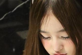 微密圈 – 小优优子摘下蕾丝的那一瞬，合集就来了！