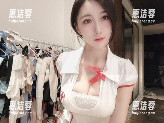微密圈 - 镂空与小玉吃果冻的私房，光影交错中竟有些小暗示？