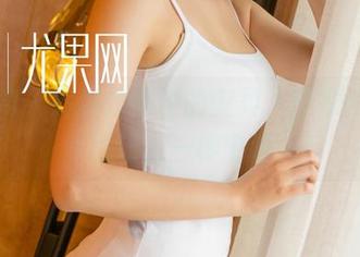 尤果网 – 高清作品中的安柔，皮衣的叛逆感让人一秒中毒