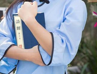 尤果网 – 莉恩旅拍图包免费发放，不来尝尝吗？
