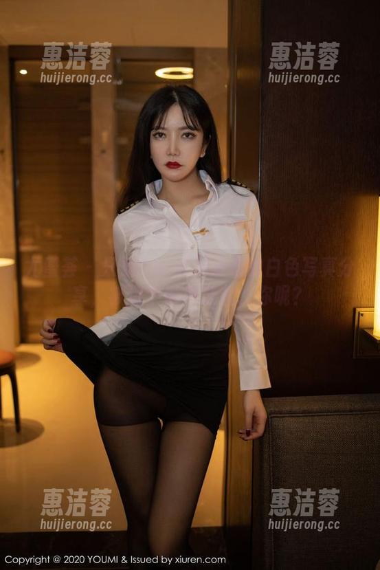 尤蜜荟 - 只是Carol周妍希的白色写真分享，被这个颜色洗礼，你呢？