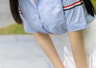 尤蜜荟 – 原图对比：娜露selena推出新眼镜系列，效果太惊艳，快跟她学习如何“看”人吧