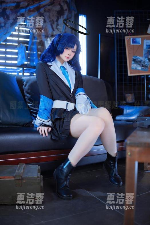 屿鱼yukako 图集上线!屿鱼yukako的黑绿趋势,什么鬼,这给我灵感了!