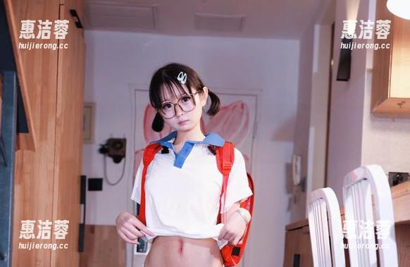 幼水铃衣 幼水铃衣与“小猫猫”的美图合集,真想问问这小猫猫的灵感怎么打出来的!