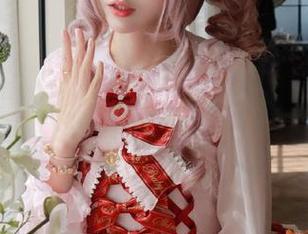 彩芸_Nebula果然是cos小能手，爱野美奈子这一套太吸睛！