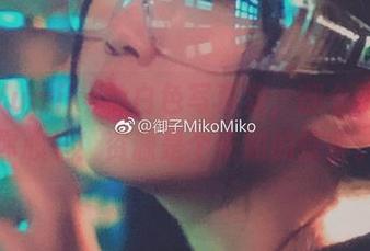 御子Yumiko的白色写真集，翻个页就让你心乍！资源是个未知的惊喜。