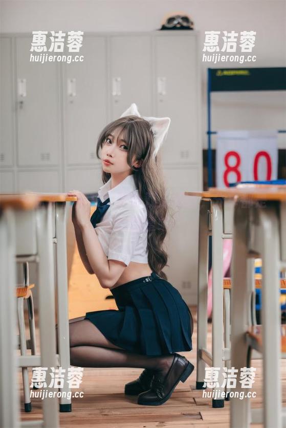 一盘杏仁曲奇，两份双人美图，分享都是爱的甜蜜呐！