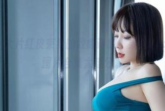 微密圈 – 一大片红皮束身的致命诱惑，果儿Victoria性感图片合集太过分。