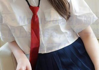 模范学院 – Manuela玛鲁娜的比基尼写真更新，配上这种姿态，我唯一能做的就是点赞了！