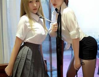 模范学院 – 蕾丝与吴思晚，这组写真让我对于衣物有了新的理解。