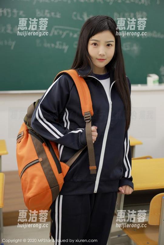 模范学院 - 决定了！桃香子这礼服合集我要收藏，太好看了
