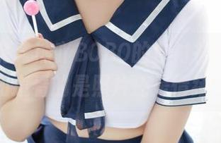 模范学院 – 熊吖BOBO的白衬衫全集，不知道看的是照片还是情绪？