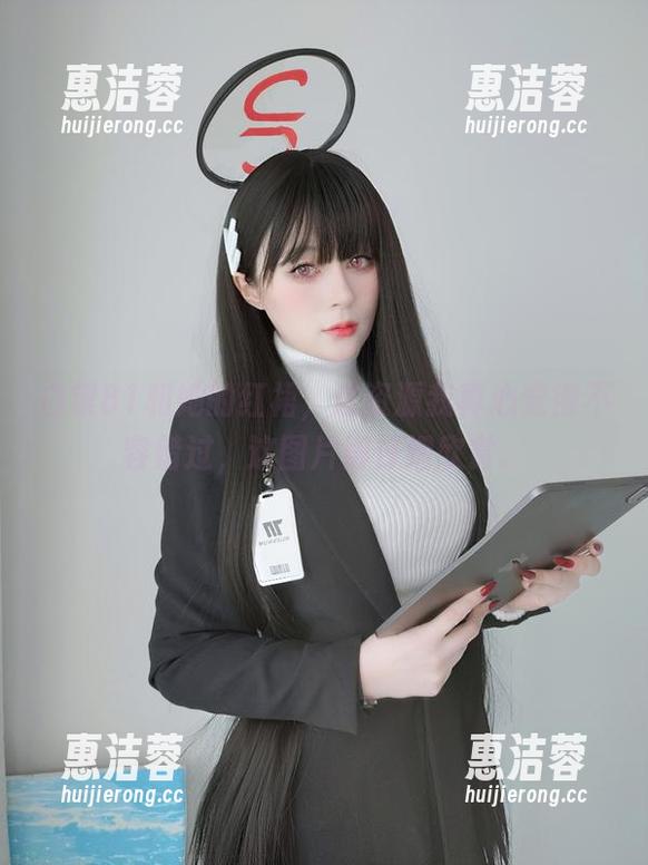 白银81和她的红裙，这资源我真心觉得不容错过，这图片得仔细欣赏。