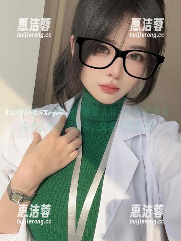 不只是一位博主，眼酱大魔王w带你做圣诞老人的良师益友，快来下载图包！