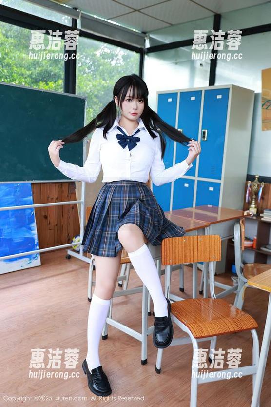 秀人网-Carol周妍希 秀人网 - 女友写真集,再看看Carol周妍希的分享,是在暗示什么吗?