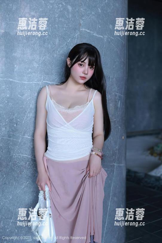 秀人网-Jennifer小若 秀人网 - 看!Jennifer小若泳装图包里的清凉一夏!