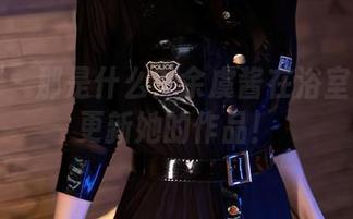 秀人网 – 那是什么？余虞酱在浴室里忙着更新她的作品！