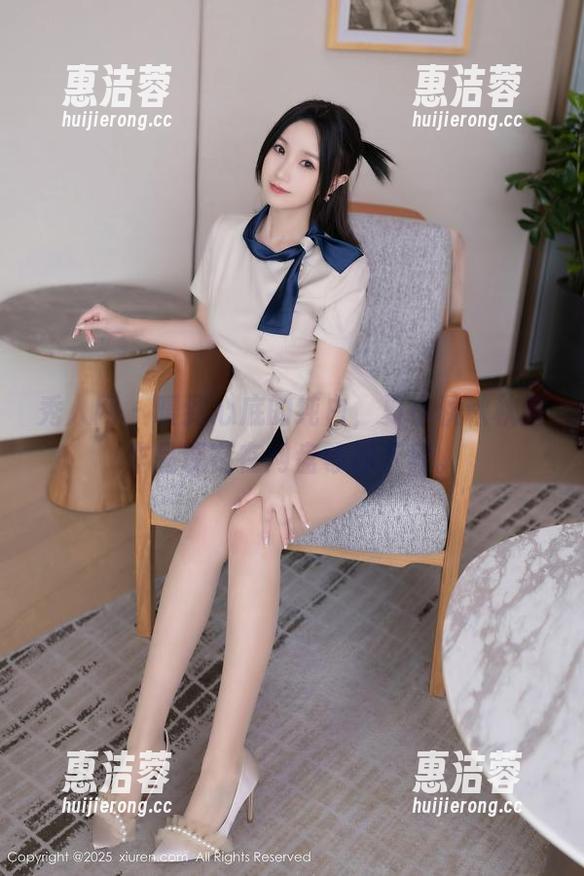 秀人网 - 暖到心底的纯白，夏小秋秋秋的作品现在在网盘等你下载。