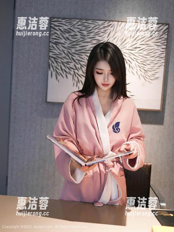 秀人网 - 大琪琪Emily变“圣女”？这套高清修女图是不是隐秘的宗教信仰？