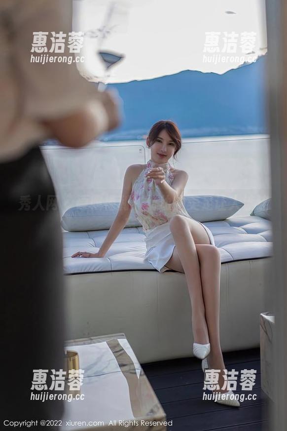 秀人网 - 硬照福利！幼幼的美足让人流连忘返。