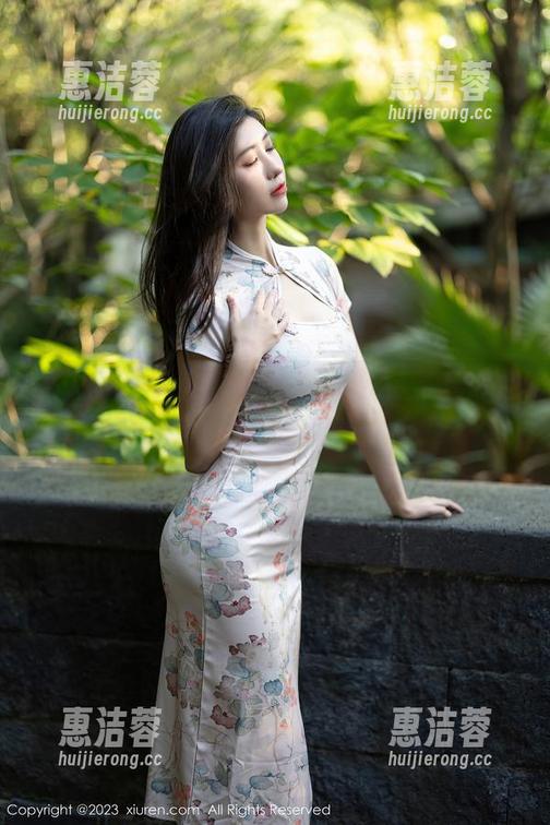 秀人网 - 不看不知道，一看就停不下来的玥儿玥女王写真。