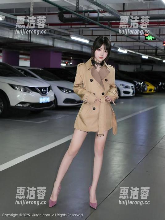 秀人网 - 璀灿的瑜伽图集：这是我见过最会劈叉的萌宠！