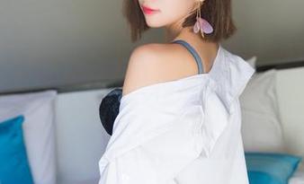 秀人网 – “舌尖上的菊花ace”为你送上新的写真——红裙大作战，快来捧场好不好！