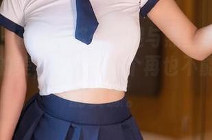 秀人网 – 葛征的修长美腿与黑丝写真：不清不楚的美，真的是一个再也不能转过头的资源。
