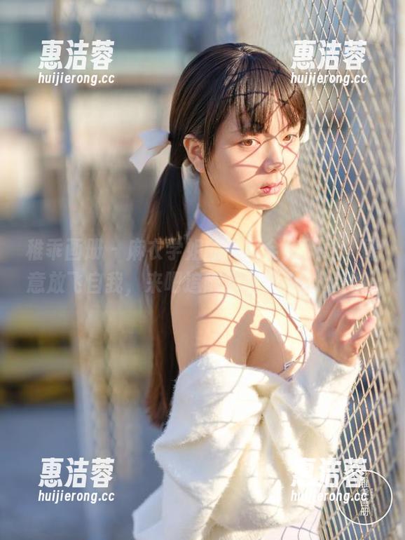 稚乖画册 - 麻衣学姐的奇幻全集下载，肆意放飞自我，来吧追随赤西夜夜的步伐！
